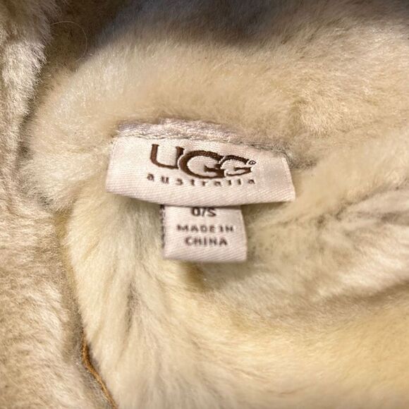 UGG Shearling Bucket Hat One Size - Picture 5 of 9